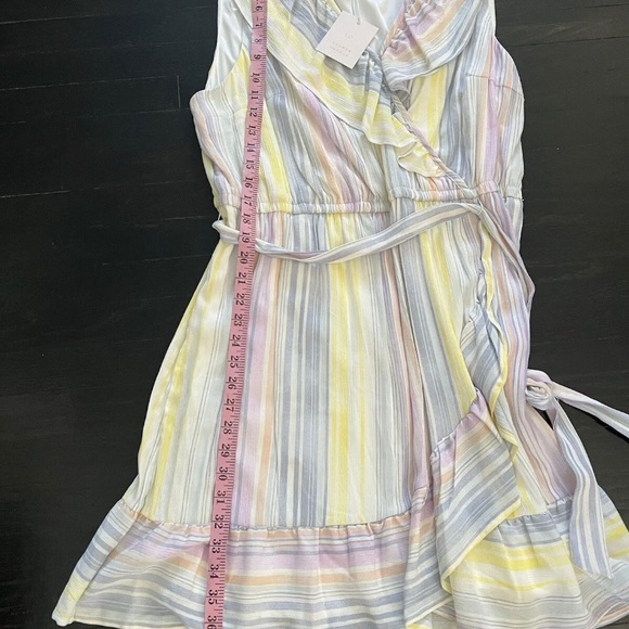 COPY - NEW Women's LC Lauren Conrad Ruffle Wrap Dress - Picture 7 of 9